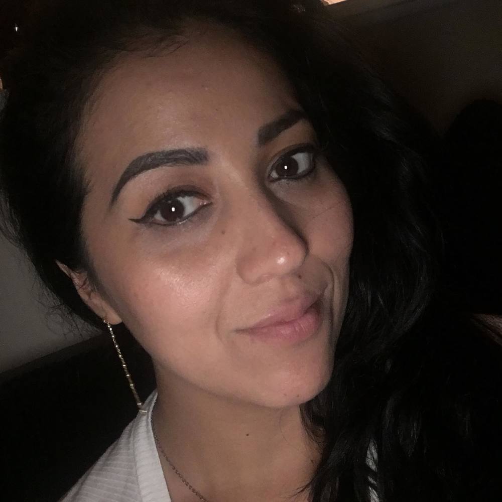 Meet your Posher, Alejandra